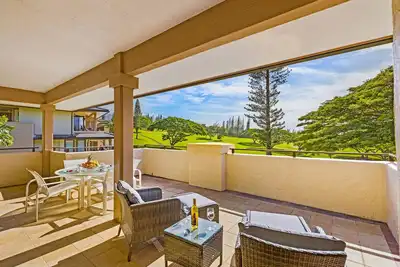 Image de Spacious Lanai Retreat: Kapalua Maui's Golf Villa with Breathtaking Views 14t 1-2