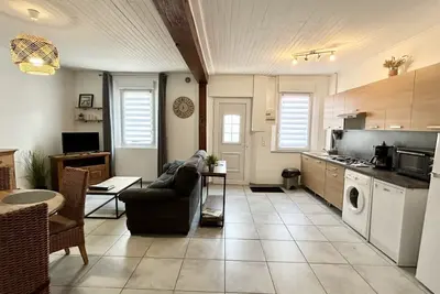 Image de Les Lilas de Mer, charmant gîté pour 4 personnes avec jardin en centre-ville.