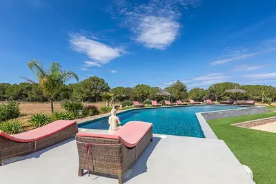 Image de My Rental Homes - Villa Castiglioni   garden and private pool.