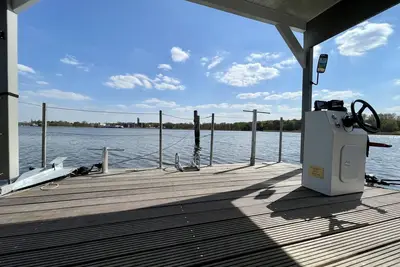 Image de Houseboat Janne Lübeck Including canoe, Sup and Wlan 50 MBit s Flat