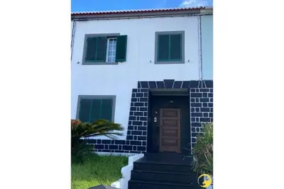 Azor International House - Family house with Jacuzzi