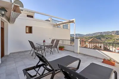 Image de Appartement 'Casa Con Vistas 2' avec vue sur les montagnes, Wi-Fi et climatisation.