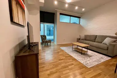 Image de This serviced apartment is a 2 bedroom(s), 2 bathrooms, located in Omaha, Ne.