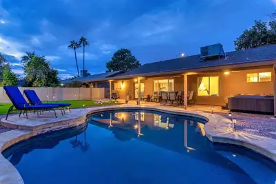 Image de Free Heated Pool - Hot Tub - Putting Green - Massage Chairs - More!