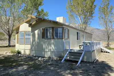 Image de Cottage C near Death Valley at Olancha Lake