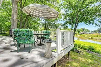 Image de Waterfront Gladwin Home w/ Deck + Fire Pit!