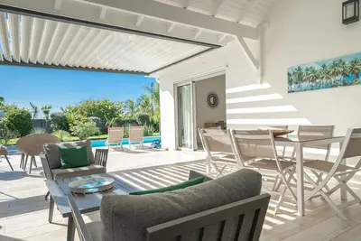 Image de Villa Corossol avec piscine et proche plages