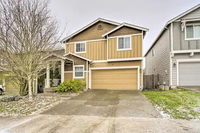 Image de Spanaway Escape w/ Grill Near Tacoma!