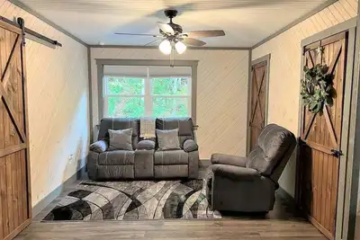 Image de Blitz Hollow Retreat Apt. near Trophy Fishing