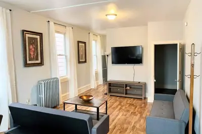 Image de Large unit in Kiel close to Road America/Elkhart Lake
