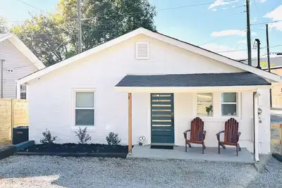 Image de Entire Home 2 miles Utk, Neyland &Thompson Boiling