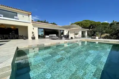 Image de Magnificent contemporary villa with sea view