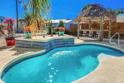 Happy Daze in Marathon