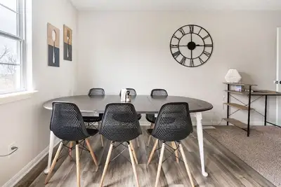 Image de Clean 3 bedroom, 2. 5 bathroom townhouse within minutes of the Ark Encounter!