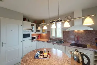 Image de Belle maison cosy 2 chambres - Grand Jardin 700m² - Très calme