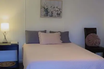 Image de Rustic private studio apartment out in the peaceful countryside