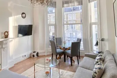 Image de Ideal 1Bed in Holland Park/Olympia/Kensington W14