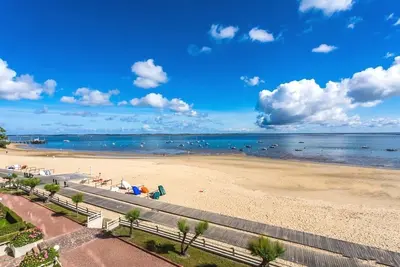 Image de Front de mer centre proche du cœur de ville confort4* Apt 80m2 Clim Wifi Parking