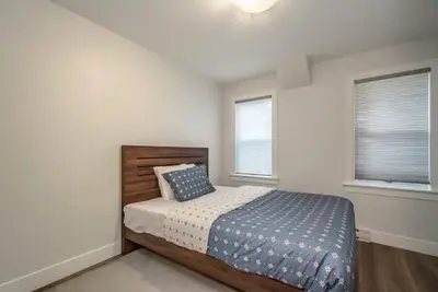Image de Cosy 1 Bedroom Basement Apartment