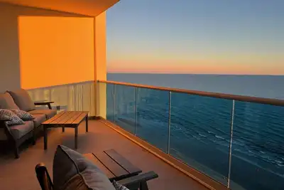 Image de Stunning Views - 18th Floor - 1 Bedroom Deluxe