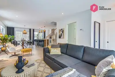 Image de ⭐ Le Blanc Bouleau de Portneuf 🌳 Spa privé Sauna Piscine Billards Sentiers ⭐