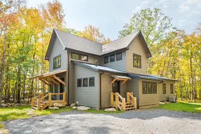 Image de Dreidel's Den | Close to Skiing + Lake Activities!