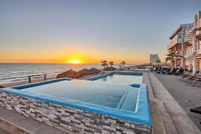 Image de Luxury Six Palms Villas #5. Playa Encanto