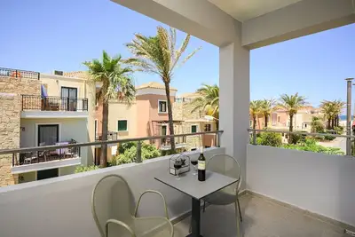 Image de Athina Suites | 1bd chic apartments w/shared pool