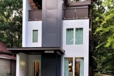 Image de New Modern Home - 5 min walk to  Georgia Tech, Sleep 14