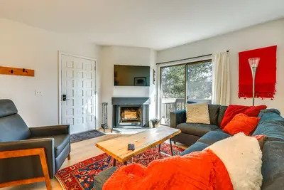 Image de Walk to Winter Park Bus From Fraser Condo!