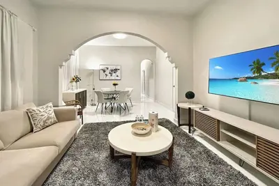 Image de Apartment 4 · Stunning 2-Bedroom Apartment