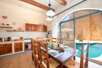 Image de Ta Indri Holiday Home