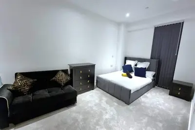 Image de Millionaires Pad - 2 bedroom Service Apartment
