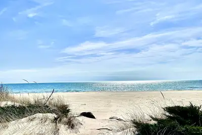 Image de Beach front luxury spacious villa!