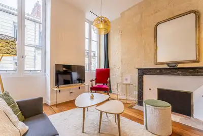 Image de Charmant et rayonnant appartement de 55 m² situé dans le coeur de Bordeaux