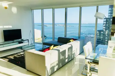 Image de Amazing unit Miami Brickell with Sea & City View
