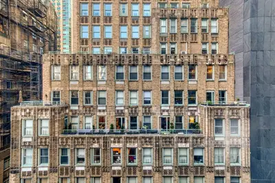 Image de Sunlit FiDi 1br w/ Gym, Doorman & Elevator, nr Wall St, by Blueground