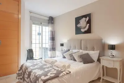 Image de Appartement moderne et cosy à Málaga, près de la plage et musées, pour 4 personnes