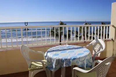 Image de At173 Baix a Mar: Apartamento en primera línea del mar con vistas espectaculares del mar