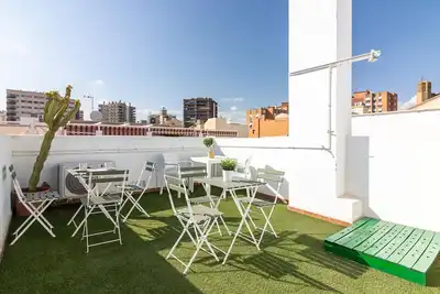 Image de Appartement neuf au centre de Malaga, proche gare, plage et musées, calme et tout équipé avec Wifi