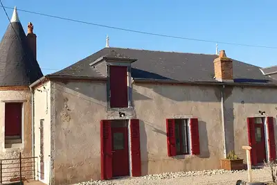 Image de Maison 19ème rénovée avec terrasse et bornes de recharge