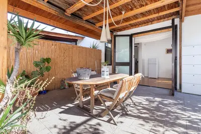 Image de Appartement \"La Terrazza Di Francesco\" avec terrasse privée, Wi-Fi et climatisation.