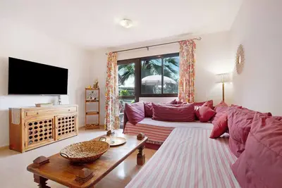 Image de Maison de vacances 'Oasis Tamarindo Sport et Détente' avec piscine, terrasse privée et Wi-Fi