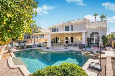 Image de Heated Pool and Spa with Game Room