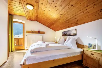 Image de Appartement de vacances \"Manuel's App Watschinger Alpenrose\" avec vue sur les montagnes et balcon