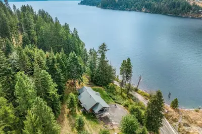 Image de Private Family Home & Acreage on Garfield Bay
