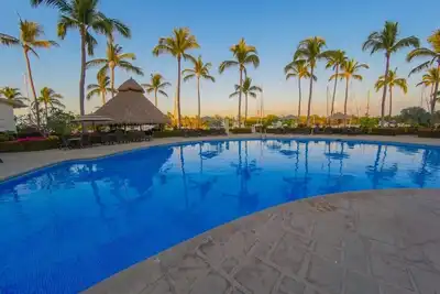 Image de Renovated 3br/3ba Villa w/ Upgraded Kitchen & Pool