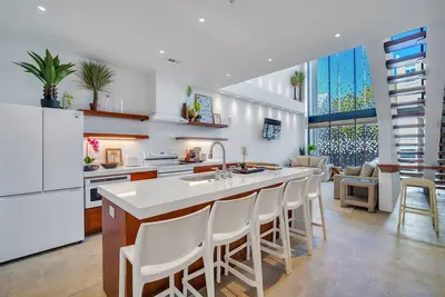 Image de Vacation Villa 5 mins to King ‘The Palmetto Palm’