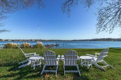 Image de Northern Neck waterfront cottage with stunning views and private dock