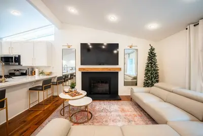Image de Luxury Disneyland Home: Family & Exec Friendly